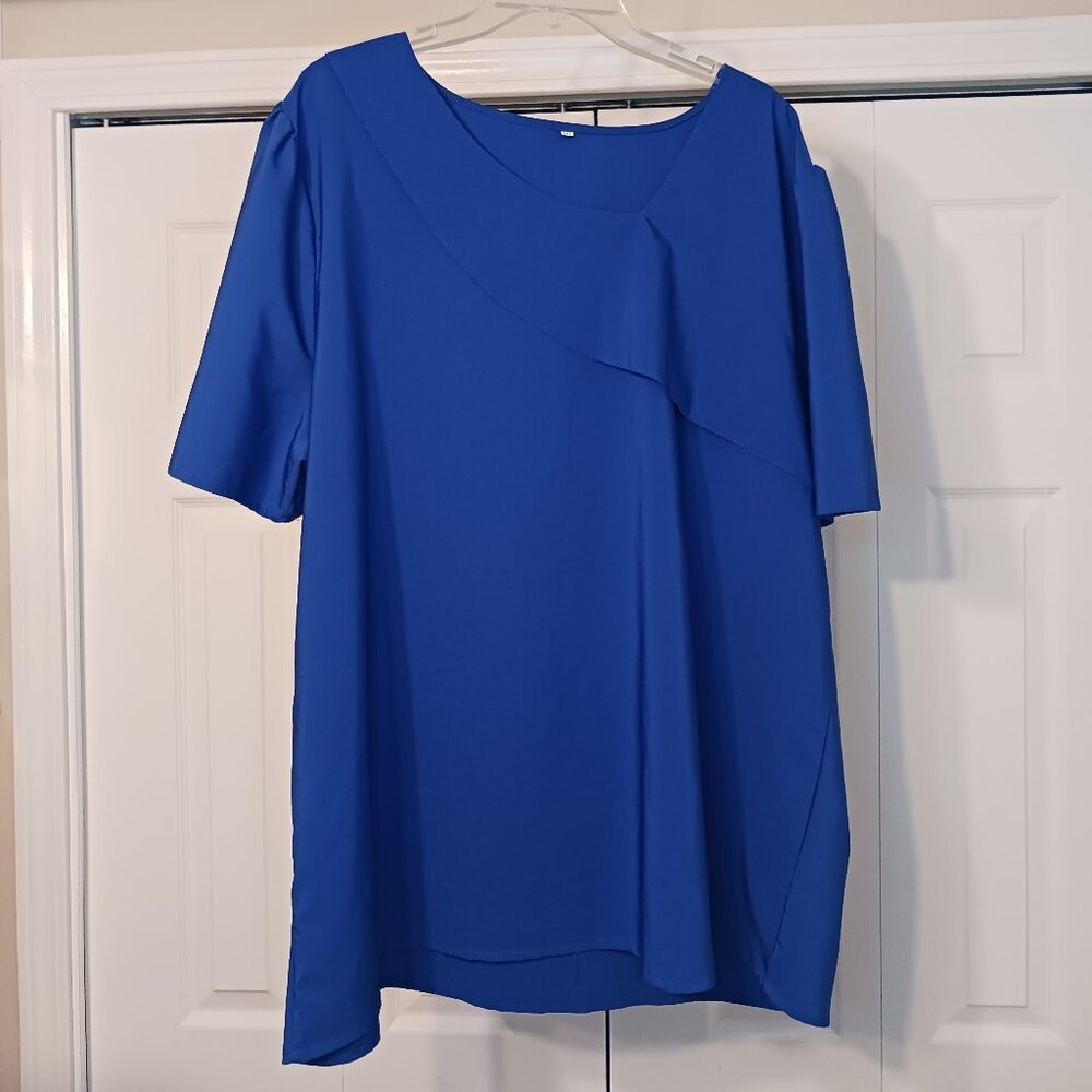 #50 3/$18 - Blue Short Sleeve Top Size 3X